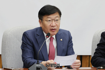 [포토] 모두발언 하는 정점식 국민의힘 정책위의장