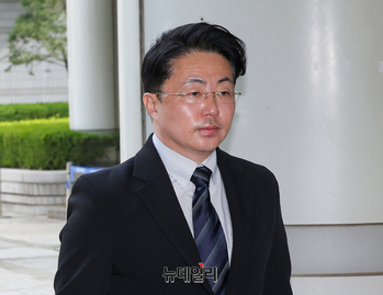 [포토] 항소심 결심 공판 마친 '통일교 청탁' 김예성 집사