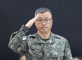 작전사령관·해작사령관 동시 공석 … '싸우는 군대'를 포기했나