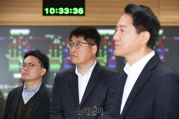 [포토] 관제센터 찾은 김태균 서울교통공사 사장 