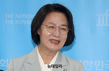 추미애, 김동연·한준호 제치고 경기지사 본선행 … "압도적 승리할 것"