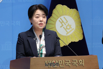 [포토] 기자회견 갖는 윤희숙 국민의힘 서울시장 예비후보