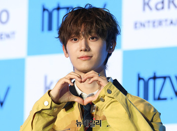 [영상] 하츠웨이브 윤영준 '마음을 담아' 