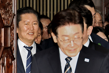 '67%·48%', 지지율의 덫