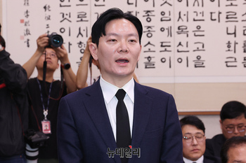 [포토] 선서 거부 소명 기회 요청하는 박상용 검사