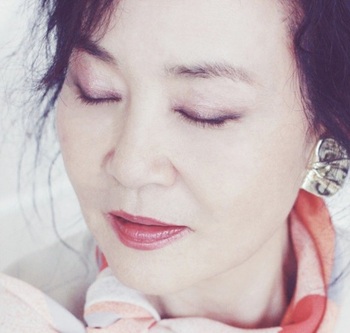 마성의 중저음 … 샹송＆칸초네 가수 이미배, 단독 콘서트로 돌아온다