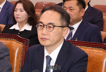 [포토] 국정조사특별위원회 청문회 출석한 이원석 전 검찰정창