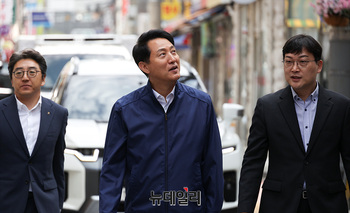 [포토] 관악뷰티거리 찾은 오세훈 서울시장 