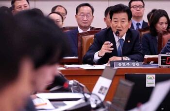 정동영 '北 핵시설' 공개에 美 대북 정보 끊겼나 … 野, 