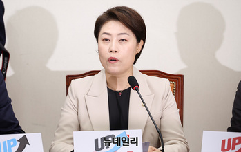 [포토] 6·3 지방선거 슬로건 설명하는 서지영 홍보본부장 