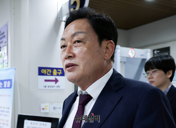 [포토] 양평 특혜의혹 공판 출석하는 김선교 의원