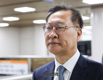 [포토] 내란중요임무종사 관련 공판 출석하는 박성재 전 장관