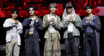 [영상] 정식 그룹으로 돌아온 그룹 이븐(EVNNE)