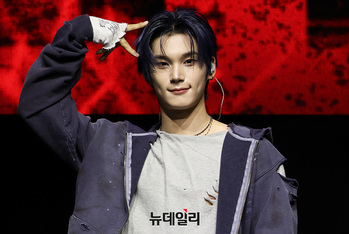 [영상] 포즈 취하는 이븐 박한빈