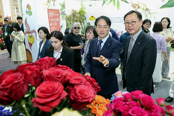 1억 송이 꽃으로 물든 고양국제꽃박람회 개막