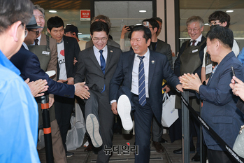 [포토] 성수동서 만난 정청래-정원오