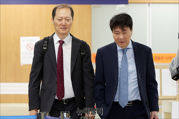 [포토] 재판 출석하는 이완규 전 법제처장 