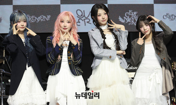 [영상] 미니4집으로 컴백한 밴드 QWER