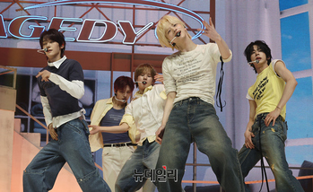 [포토] 미니5집으로 컴백한 TWS '너의 모든 가능성이 되어 줄게' 무대