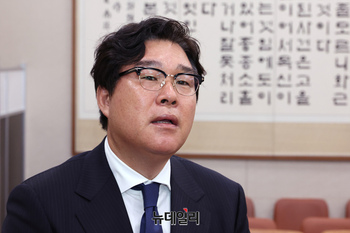 [포토] 답변하는 김성태 전 쌍방울 회장