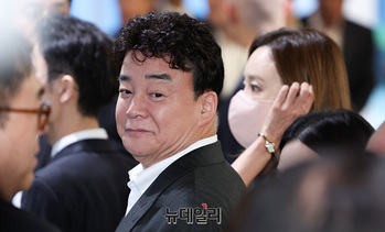 [포토] 정용진 부인 콘서트 찾은 백종원 