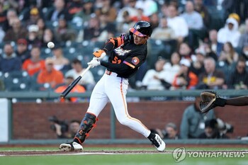 '김빠진 코리안 더비', 이정후·송성문 나란히 침묵 … 김혜성은 '멀티히트'