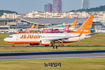 LCC 벼랑 끝 몰렸다 … 중동전쟁 후 900여편 감편