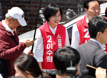 [포토] 천호동 주택가 찾은 이수희 강동구청장 후보
