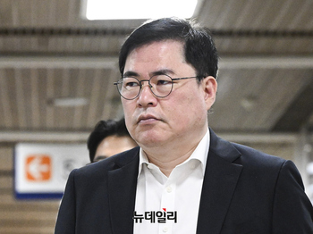 [포토] 대장동 공판 출석하는 유동규