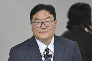 [포토] 첫 공판 출석하는 엄희준 광주고검 검사