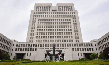 대법, '10년 병간호 치매 아내 살해' 남편 징역 3년 … 아들은 7년 확정