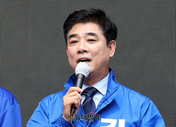 [포토] 지지호소하는 김병욱 성남시장 후보