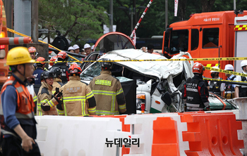 [포토] 서소문 고가 붕괴, 구조작업 진행하는 소방당국