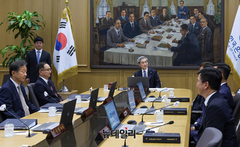 이르면 7월 기준금리 인상 가능성 … 연내 추가 인상론도 확산
