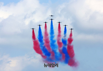 [포토] 합동화력훈련 상공에 등장한 블랙이글