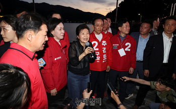 [포토] 대구서 메시지 전하는 박근혜 전 대통령 