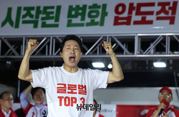 [영상] 신촌역 파이널유세, 포효하는 오세훈 서울시장 후보