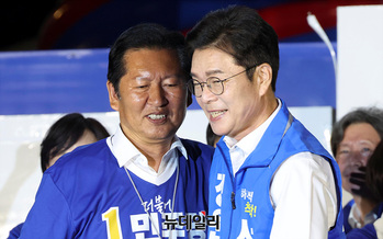 [포토] 인사나누는 정청래-정원오 