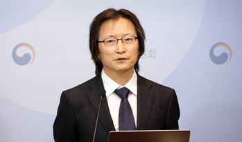 野 지지자 향해 "내란 맹신" … 좌파 경제장관의 저급한 '국민 갈라치기'