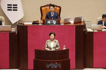 [포토] 발언하는 남인순 신임 국회부의장