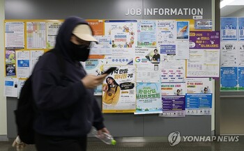 반도체 착시에 가려진 고용 쇼크… 구조개혁 골든타임 놓치지 말아야