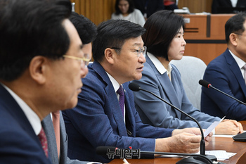 [포토] 회의서 발언하는 정점식 국민의힘 원내대표