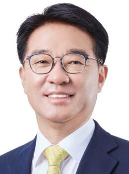 이동철 여신금융협회장 취임 … "카드사, AI·데이터 기반 종합금융플랫폼 전환해야"