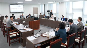 춘천시의회 기행위, 원로자문위원회 설치·운영 조례안 가결  