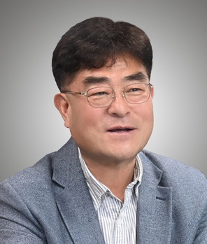 시정 운영에 파란불 켜진 박상수 삼척시장(종합)