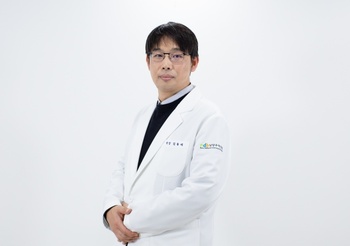 [의학칼럼] 장마철 찌릿한 통증, '기분 탓' 아닌 과학적 사실