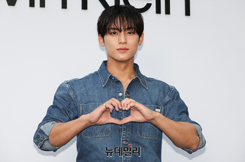 [포토] 세븐틴 민규 '여심 저격' 
