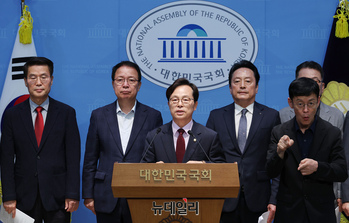 [포토] 특검 도입 촉구하고 국민의힘 원외당협위원장들