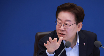 李 대통령 "1500원대 중반 환율 과도 … 청년 자산 양극화 해소해야"
