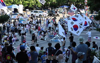 "정부나 정치인들이 소극적 태도 문제 … 청년들이 선거 신뢰 문제 심각하게 봐"